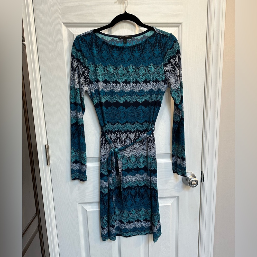 Pre loved Banana Republic long sleeve wrap dress in size XS